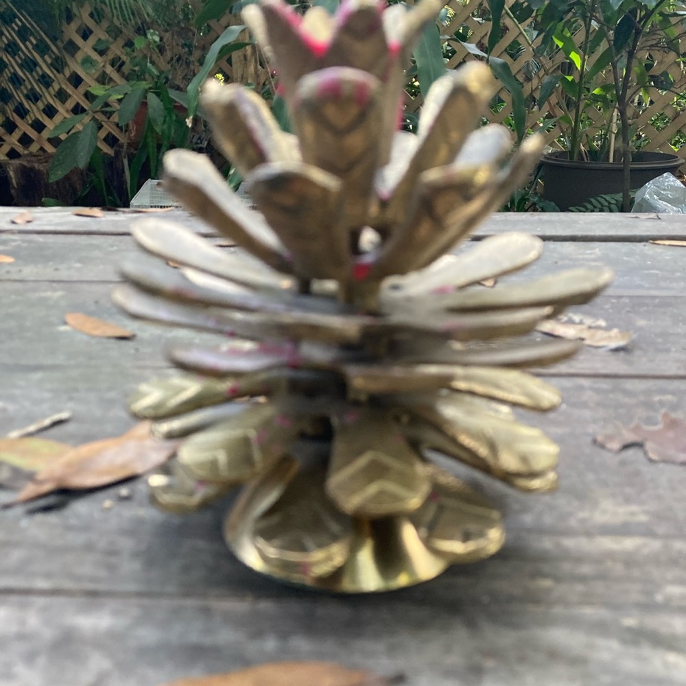 Gold Pinecone Holiday Decor